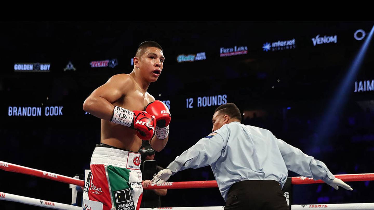 ¡Grito de México en Las Vegas! Jaime Munguia liquidó a Brandon Cook y piensa en 'Canelo' o Golovkin