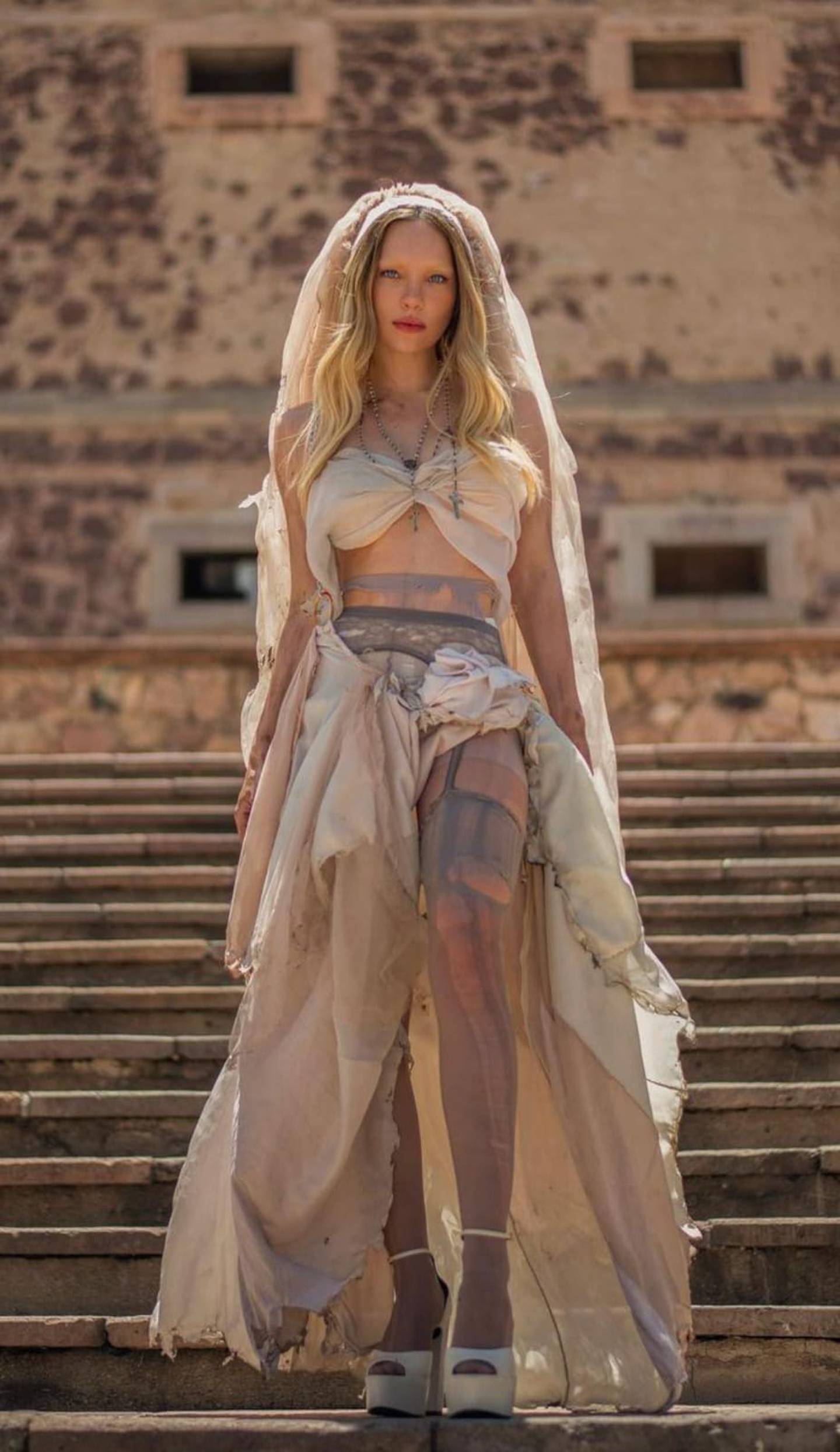 Belinda estrenó música nueva, entre ellas destaca 'Cactus' y 'La mala'. (Foto: Instagram @belindapop)