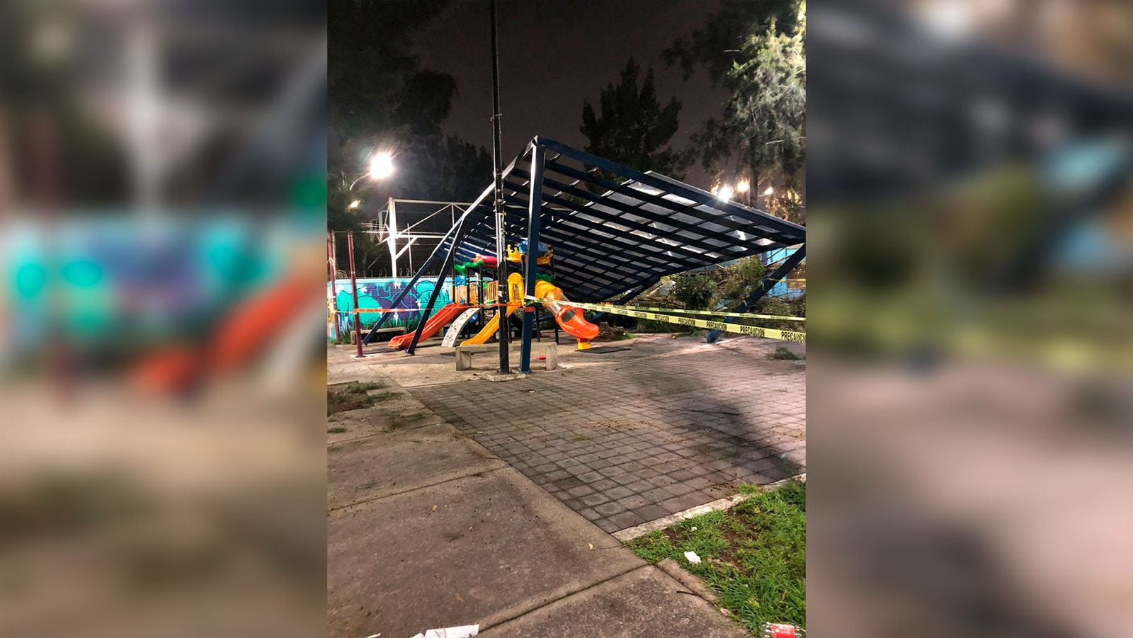 Este miércoles se registró una fuerte lluvia en la alcaldía GAM, lo que dejó varios árboles y estructuras caídas.