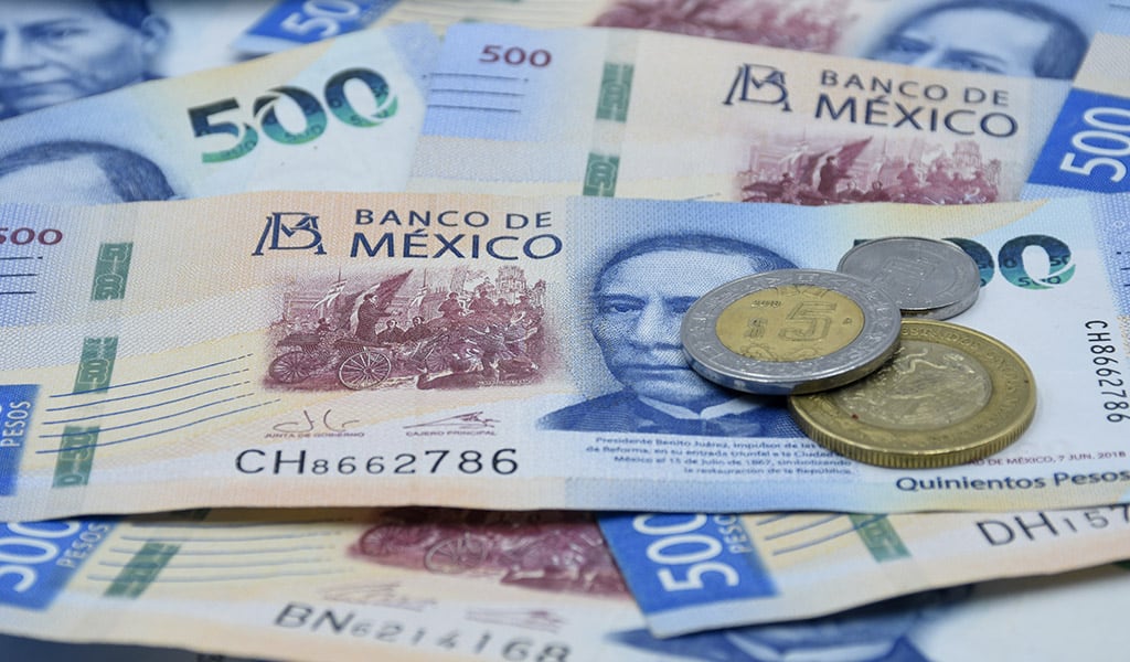 La apreciación ante el dólar es de 1.17%, de acuerdo con datos de Bloomberg