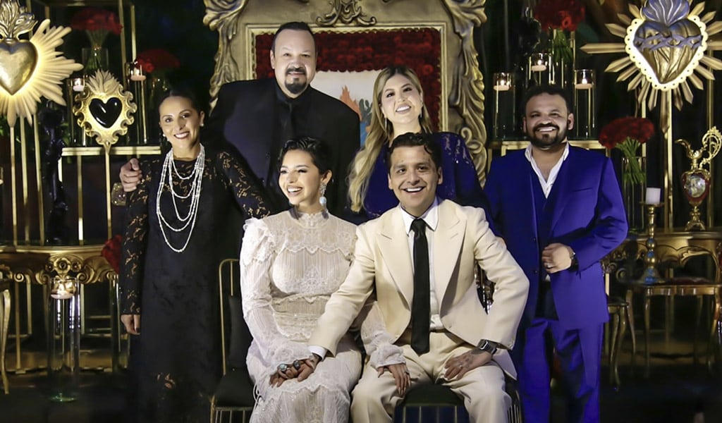 Pepe Aguilar fue el encargado de confirmar el enlace matrimonial de Ángela y Nodal